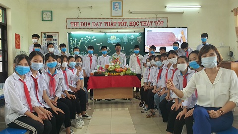 Không khí phấn khởi đón Trung thu tại lớp 9D2