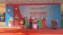 chữ thập đỏ tặng quà.jpg - 