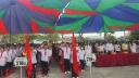 hs và đại biểu chào cờ.jpg - 