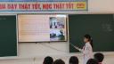 từ dưới lên- hs trình bày bảng.jpg - 