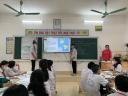 Học sinh trình bày trên bảng tiết dạy cô Tú Anh.jpg - 