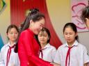 Đc HT tặng quà.jpg - 