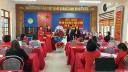 lãnh đạo xã tặng hoa hn.jpg - 